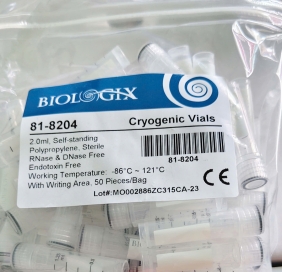 Lọ trữ lạnh cryotube 2.0ml, tiệt trùng, trữ lạnh -86oC, hấp 121oC, đứng được, có ron, code: 81-8204, 50 cái/gói (Hộp 10 gói), HSX: Biologix, xuất xứ:TQ