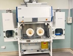 Tủ phân lập cách ly pha chế thuốc, model: HPI-2G, Hãng: Esco